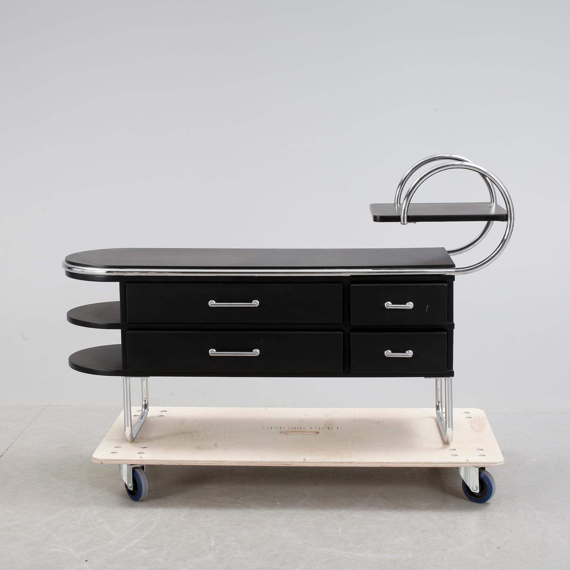 SIDEBOARD, troligen Zanotta, 19/2000-tal.