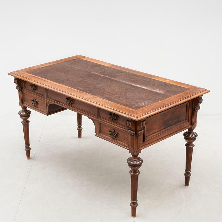 SKRIVBORD, nyrenässans, 1900-talets första hälft.