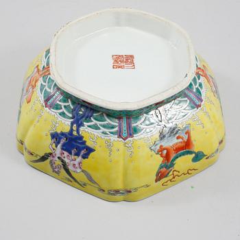 SKÅL, porslin, Kina, 1900-tal.