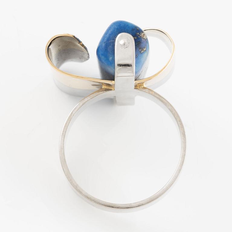 Leif Delin, ring, 18K guld och vitguld med lapis lazuli.