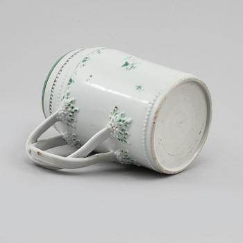 MUGG, porslin, Kina, 1700-tal.