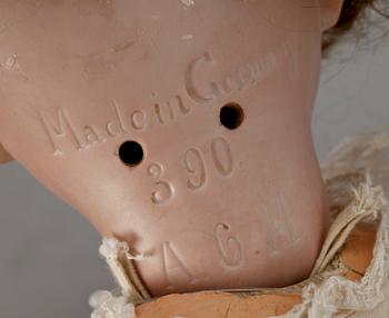 BISKVIFLICKDOCKA, Tyskland, 1900-talets första del. Armand Marseille 390.