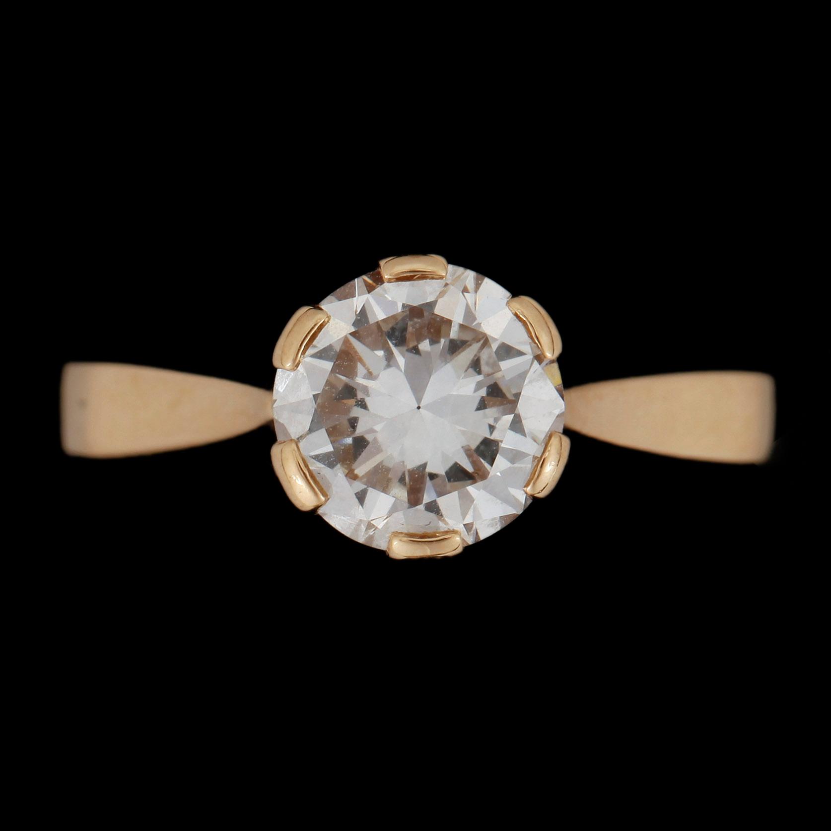 RING, 18k guld, briljantslipad diamant ca1,53 ct enligt gravyr, 2006. Vikt ca 5g.