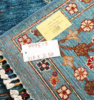 A Ziglar Ariana carpet, c. 317 x 250 cm.