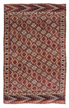 Matta,  an antique Chodor main carpet, Turkmenistan, ca 377-381,5 x 233-240 cm (as well as  2-2,5 cm flat weave.