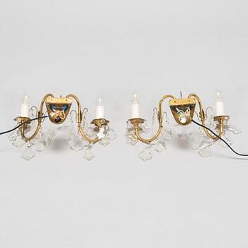 Mauri Almari, a pair of mid-20th-century brass wall sconces for Idman.