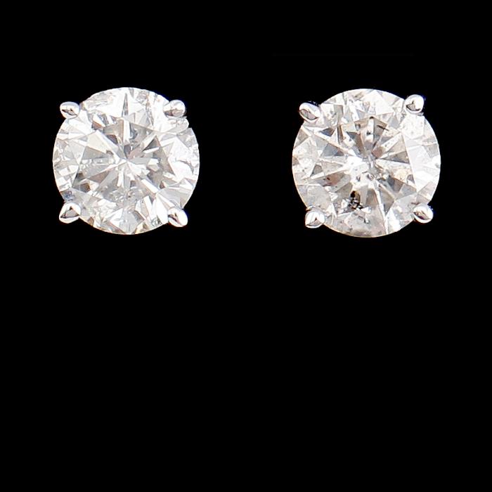 ÖRHÄNGEN, 1 par, 14 k vitguld, briljantslipade diamanter tot 0.75 ct.