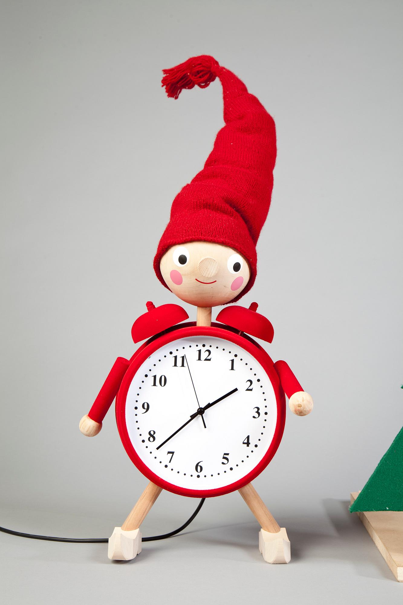 NISSE TIDÈN MED ALMANACKSGRAN, NK 2014, JoAnn Tan Studio.