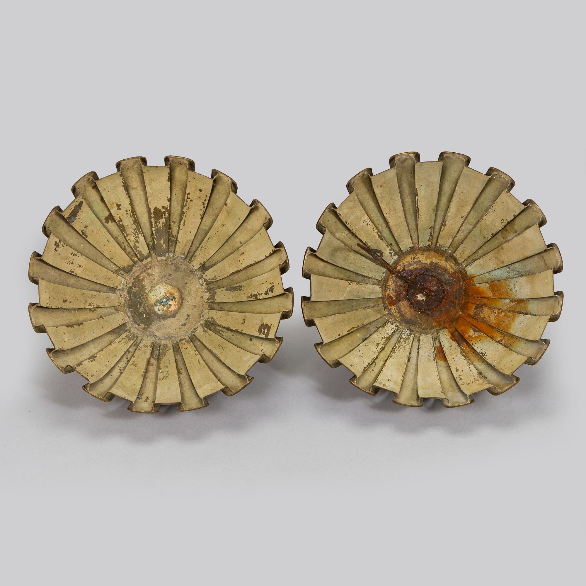 Paavo Tynell, A pair of pendant lights made to order, 1929.