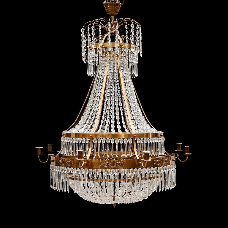 LJUSKRONA, gustaviansk stil, 1900-talets början, höjd ca 114 cm.