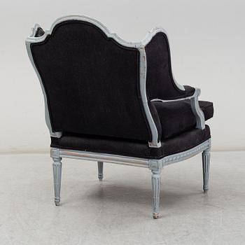 FÅTÖLJ / BERGERE, Louis XVI-stil, 1900-tal.