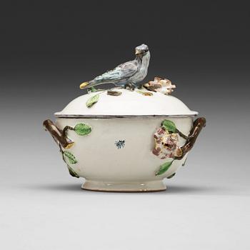 1535. A Swedish Marieberg faience tureen with cover, 1760's.