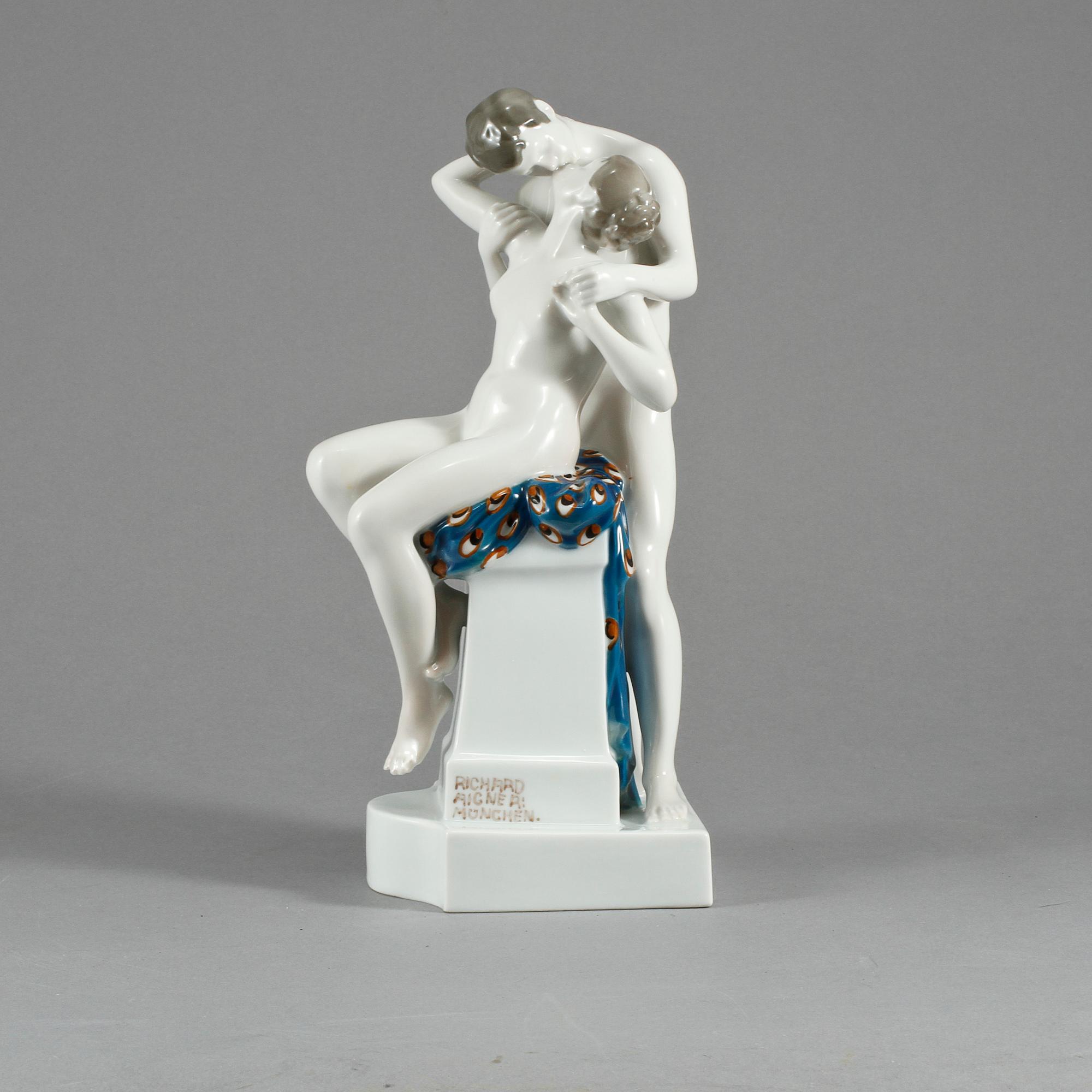 FIGURIN, porslin, signerad Richard Aigner, Rosenthal, München, 1900-talets andra hälft.