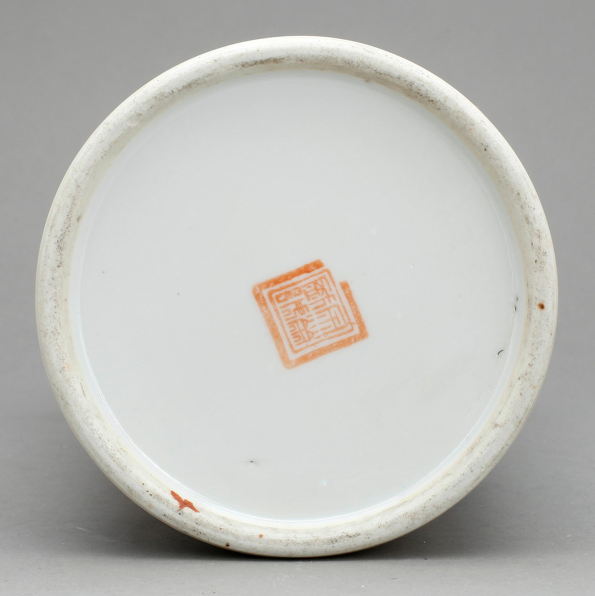 PENSELVAS, porslin, 1900-tal.