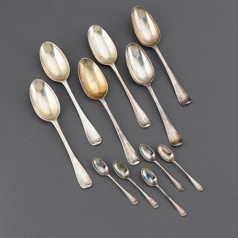 6 English silver spoons, 18th century.