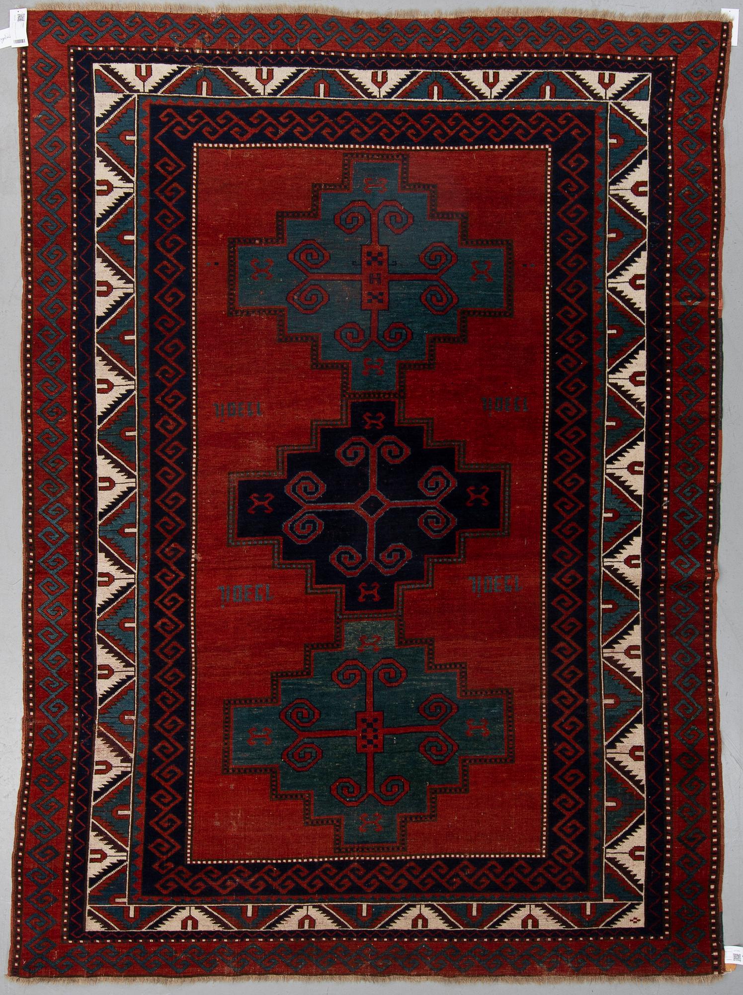 MATTO, a semi-antique Kazak probably, ca 277 x 198,5 cm.
