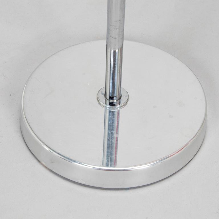 Pöytävalaisinpari malli B-142, Bergboms, 1970/80-luku. Punaiset varjostimet.