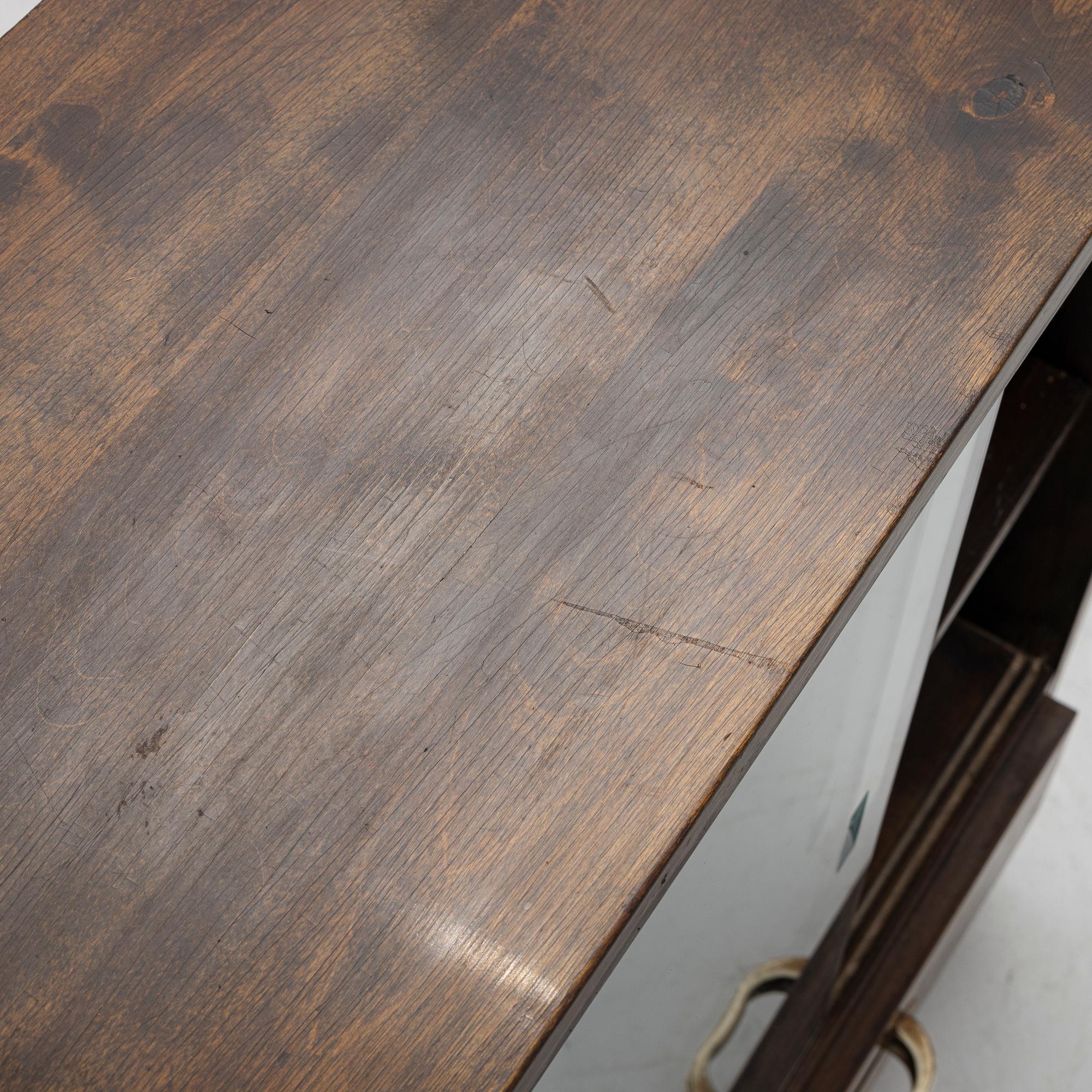 Bokhylla, 1930-tal/1940-tal.