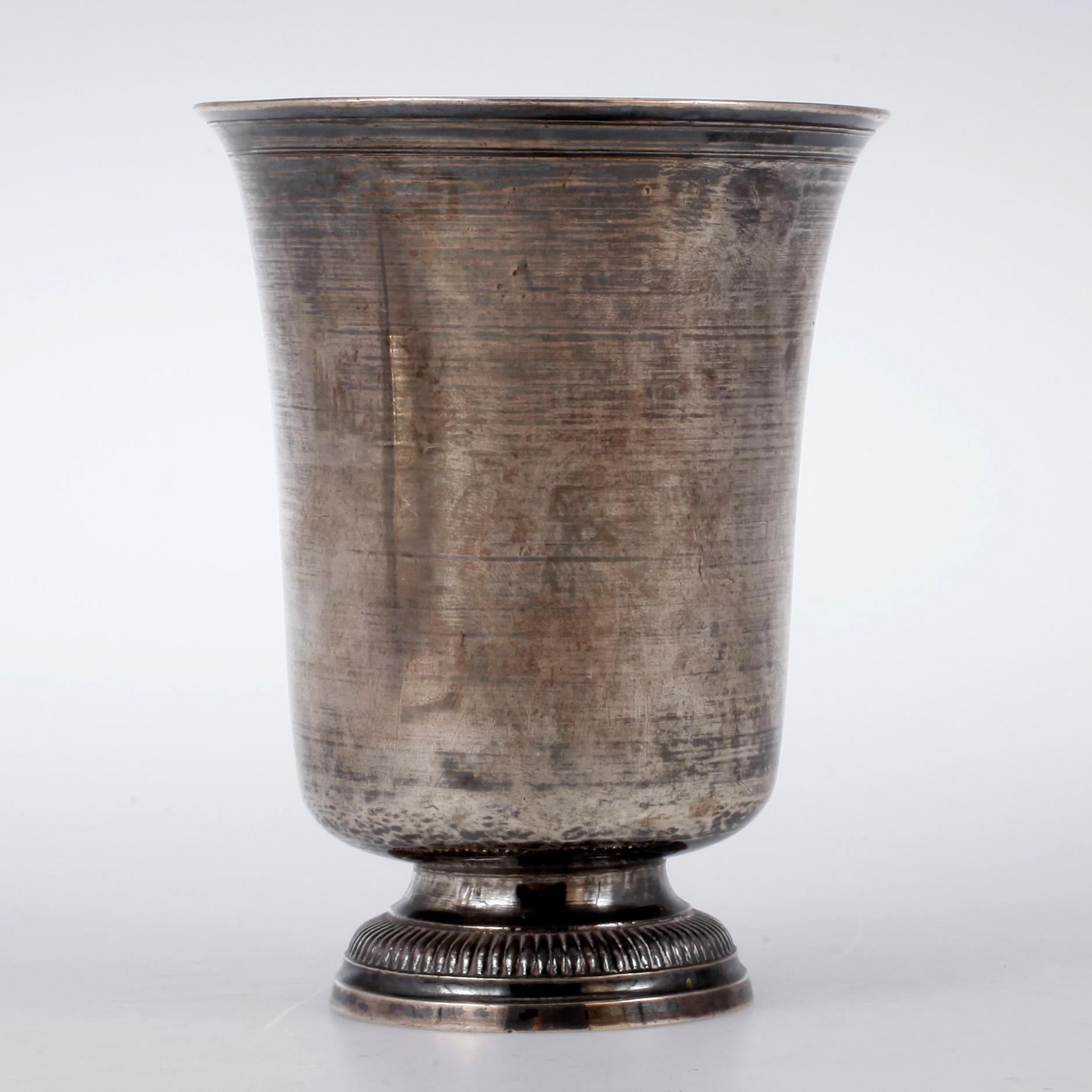 BÄGARE, silver, Paris, 1787. Vikt ca 168 gram.