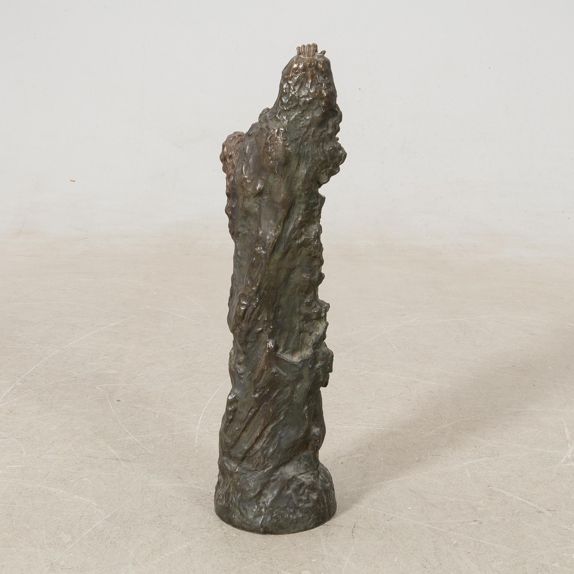 Pierre Marie Ogé, sculpture "The Ivy, I Die or I Attach Myself".