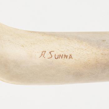 Anders Sunna, halvhornskniv, signerad.