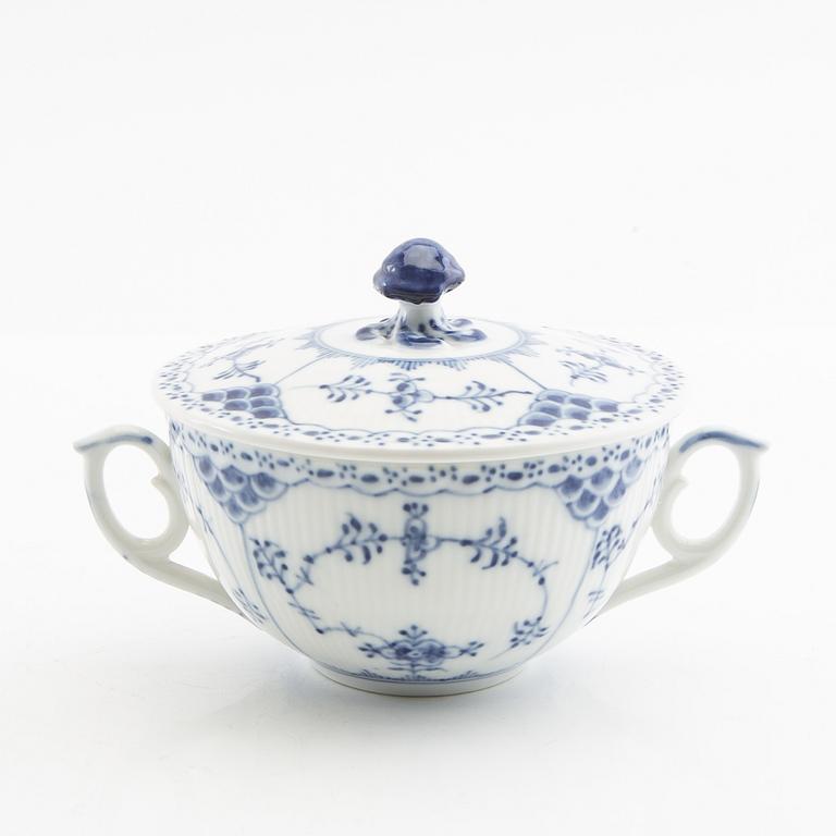 Royal Copenhagen, service pieces, 23 pcs, "Musselmalet", Royal Copenhagen, Denmark.