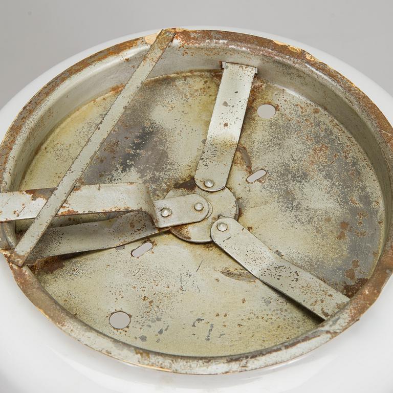 Paavo Tynell, taklampor, ett par, modell 80112-30 Idman 1900-talets mitt.