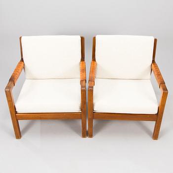 CARL GUSTAF HIORT AF ORNÄS, a pair of mid-20th-century armchairs, "Rialto" manufacturer Puunveisto Oy - Träsnideri Ab.