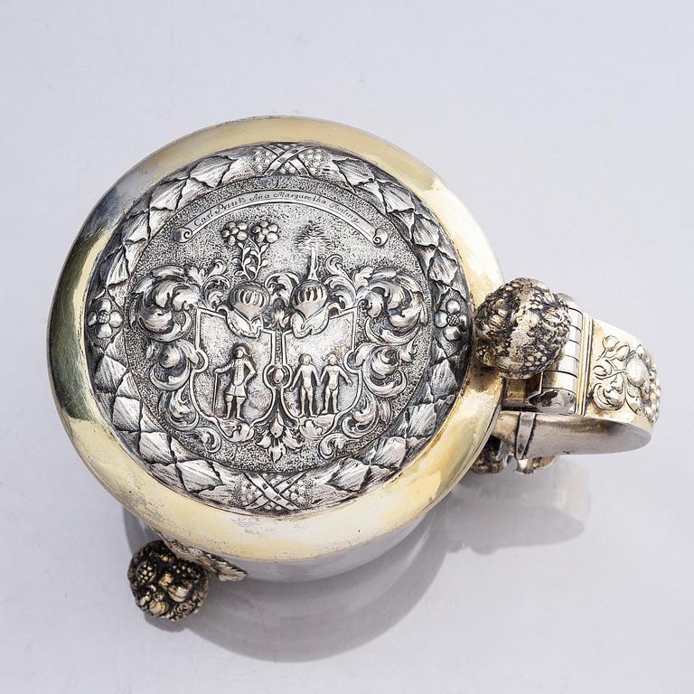 A Baltic 17th century parcel-gilt silver tankard, mark of Johan Strengman, (active 1686, 1690-1701) probably 1691, Nyen.