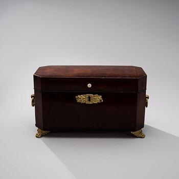 SCHATULL, biedermeier, 1800-talets första hälft.