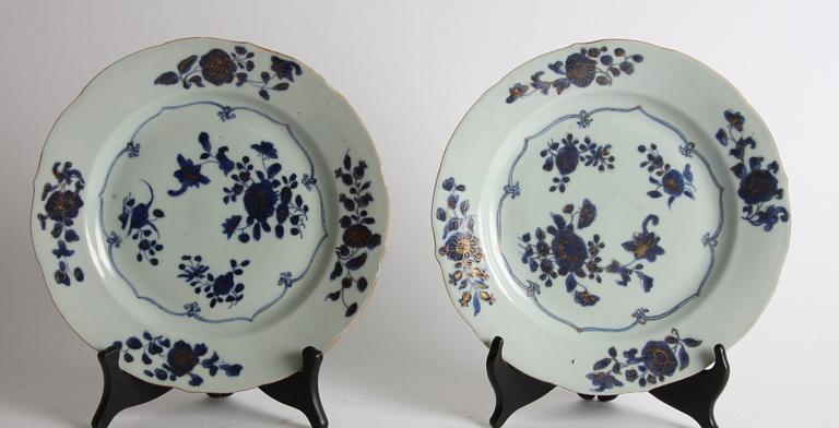 TALLRIKAR, ett par, porslin, Kina, 1700-tal.