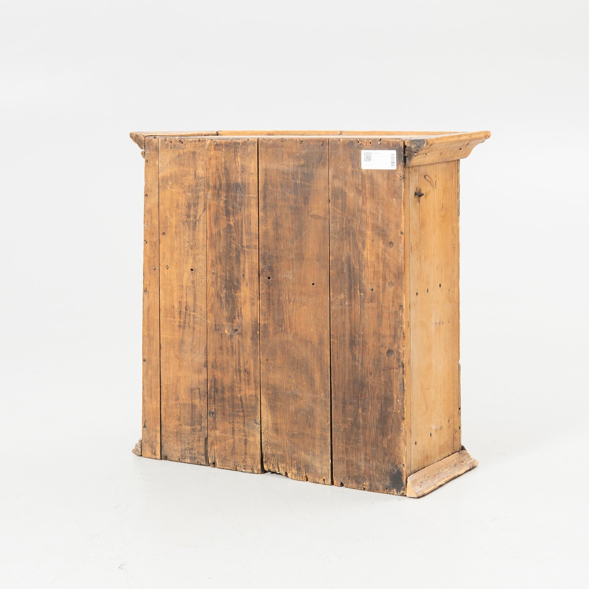 Hanging cabinet, Baroque, probably Norwegian, 18th century.