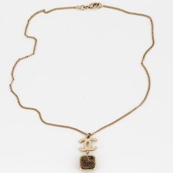 CHANEL, a 2006 necklace.