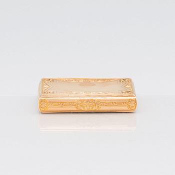 A Swiss mid- 19th century, en deux couleurs, gold box, unidentified makers mark CCS.