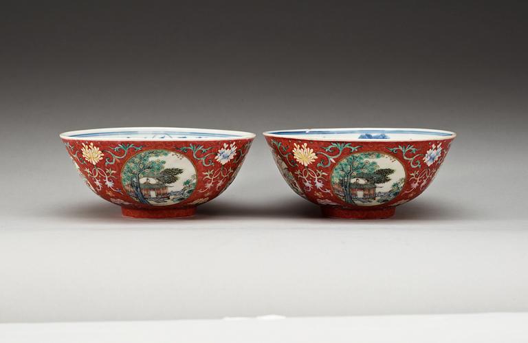 A pair of famille rose sgrafitto bowls, early 20th Century.