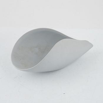 Stig Lindberg, a stoneware bowl and a vase from the series "Veckla", also a "Pungo" bowl, Gustavsberg, Sweden, 1950s.