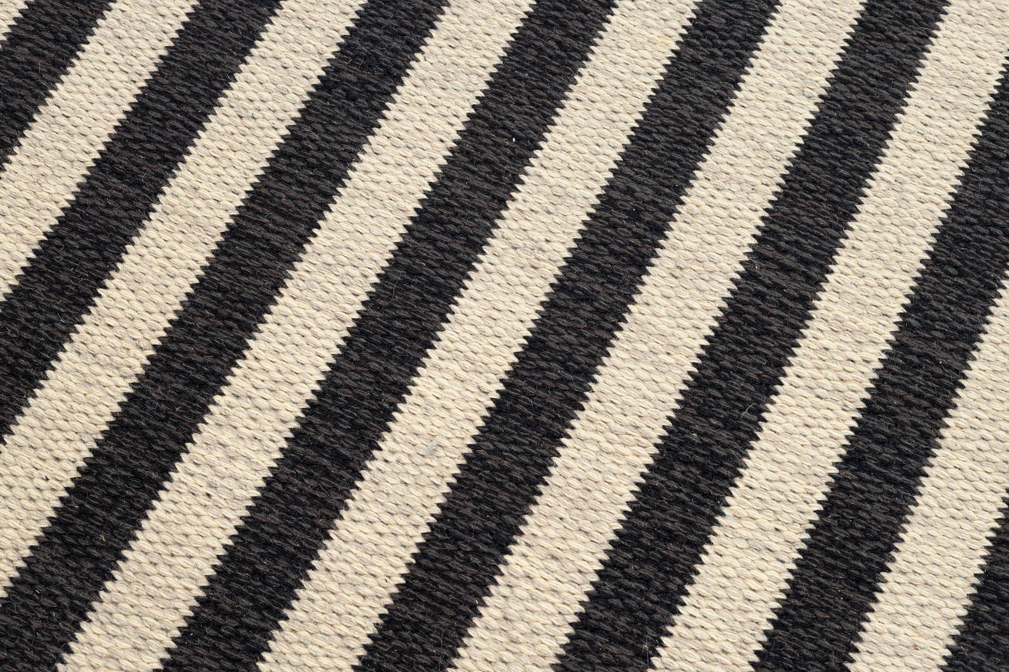 Gunilla Lagerhem Ullberg, matta, "Arkad", Kasthall, ca 199 x 129 cm.