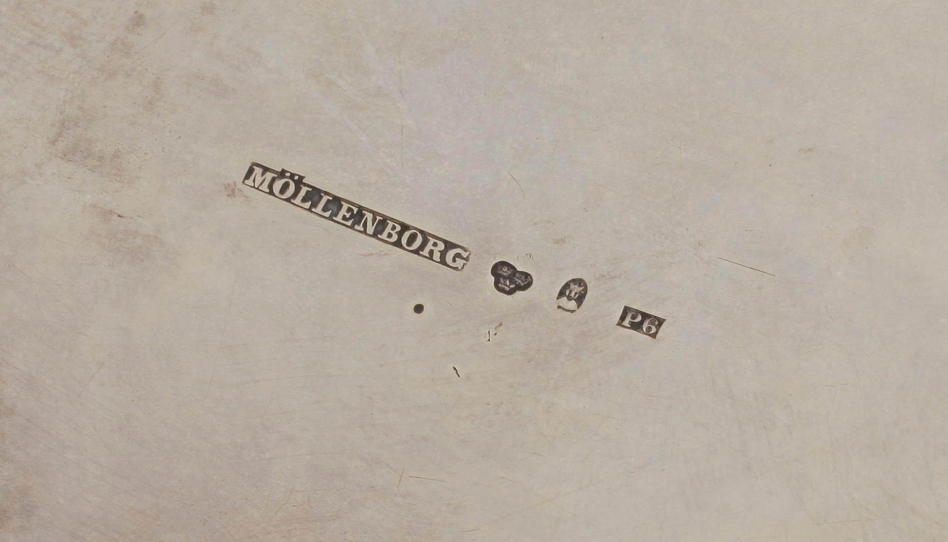 DRYCKESKANNA, silver, renässansstil, firma Gustaf Möllenborg, Stockholm, 1893. Vikt 1405 gram.