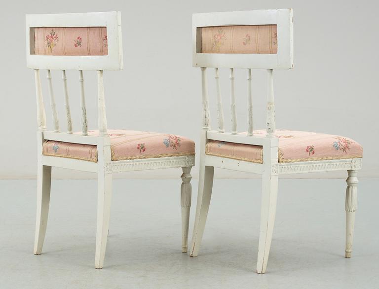 Stolar, 2 st, sengustavianska, 1800-talets mitt.