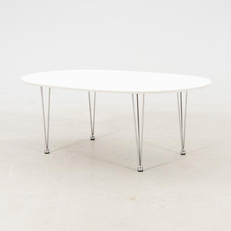 Late 20th-century coffee table.