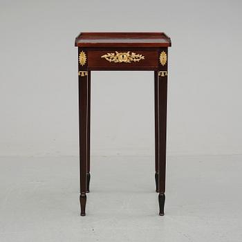 LAMPBORD, 1900-talets första hälft.