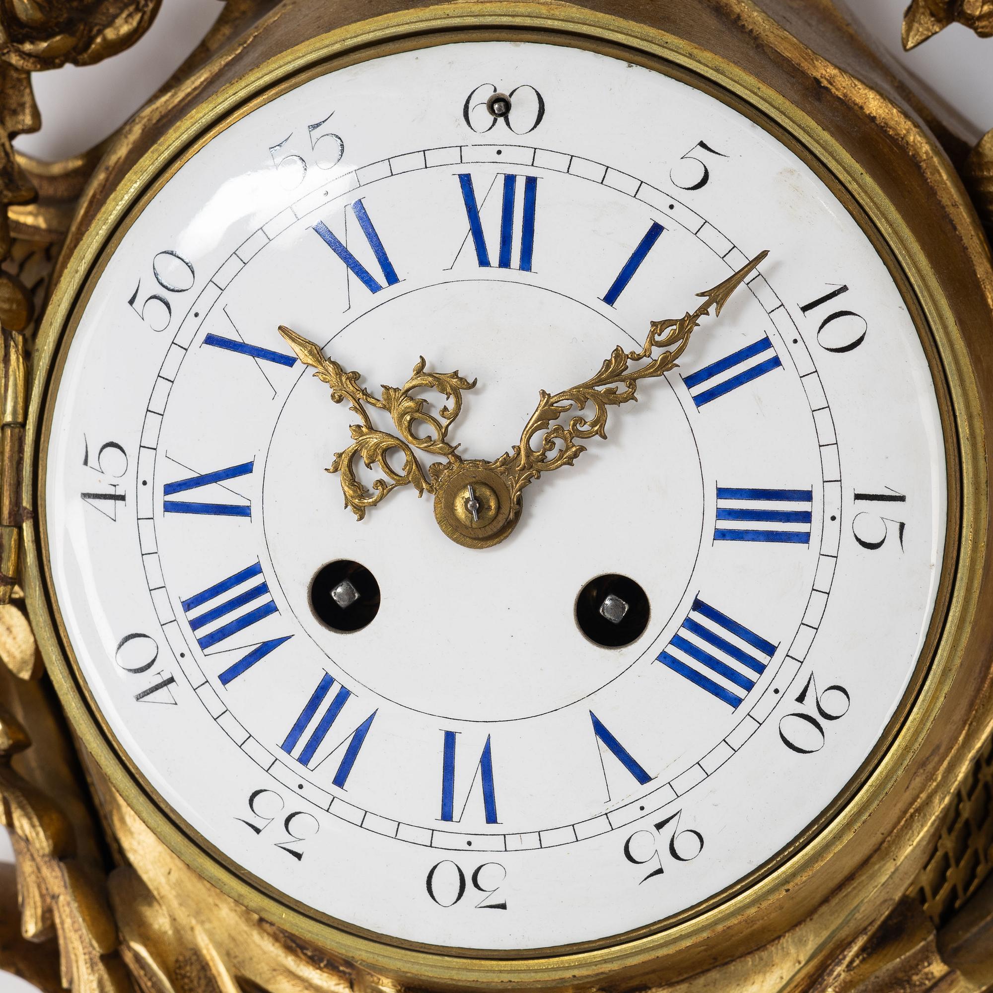 Väggpendyl, brons. Louis XV-stil, Frankrike, tidigt 1900-tal.