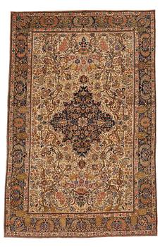 348. MATTO, a semi-antique Tabriz, ca 297,5 x 195 cm.