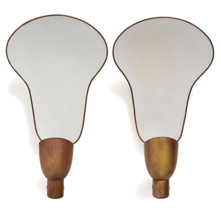 Carl-Axel Acking, a pair of wall lamps model "5029", Bröderna Malmströms Metallvarufabrik, Malmö, 1940s.