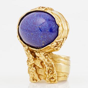 Yves Saint Laurent, ring.