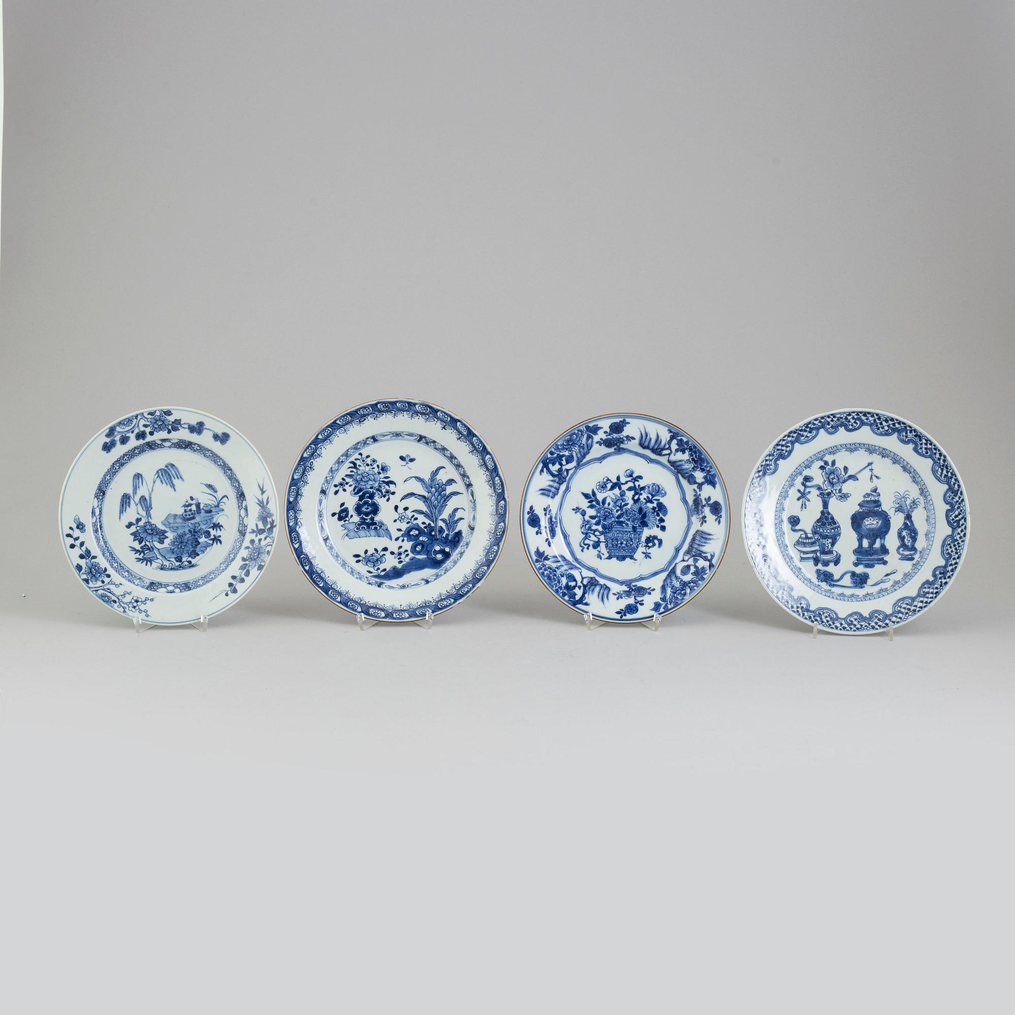 Four blue and white export porcelain plates, Qing dynasty, Qianlong (1736-95).