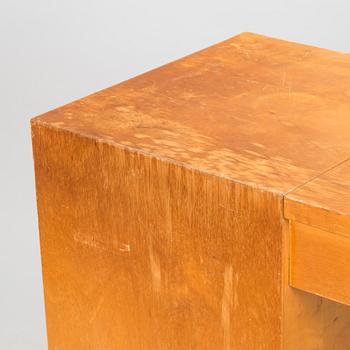 Aino Aalto, toalettbord / skrivbord,  modell 190, O.Y. Huonekalu- ja Rakennustyötehdas A.B. tidigt 1950-tal.