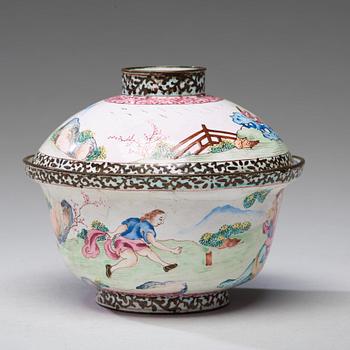 An enamelled 'European Subject' cup with cover, Qing dynasty, 18th Century.