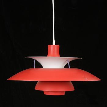 TAKLAMPA, PH-5, Poul Henningsen för Louis Poulsen. Höjd 25 cm.