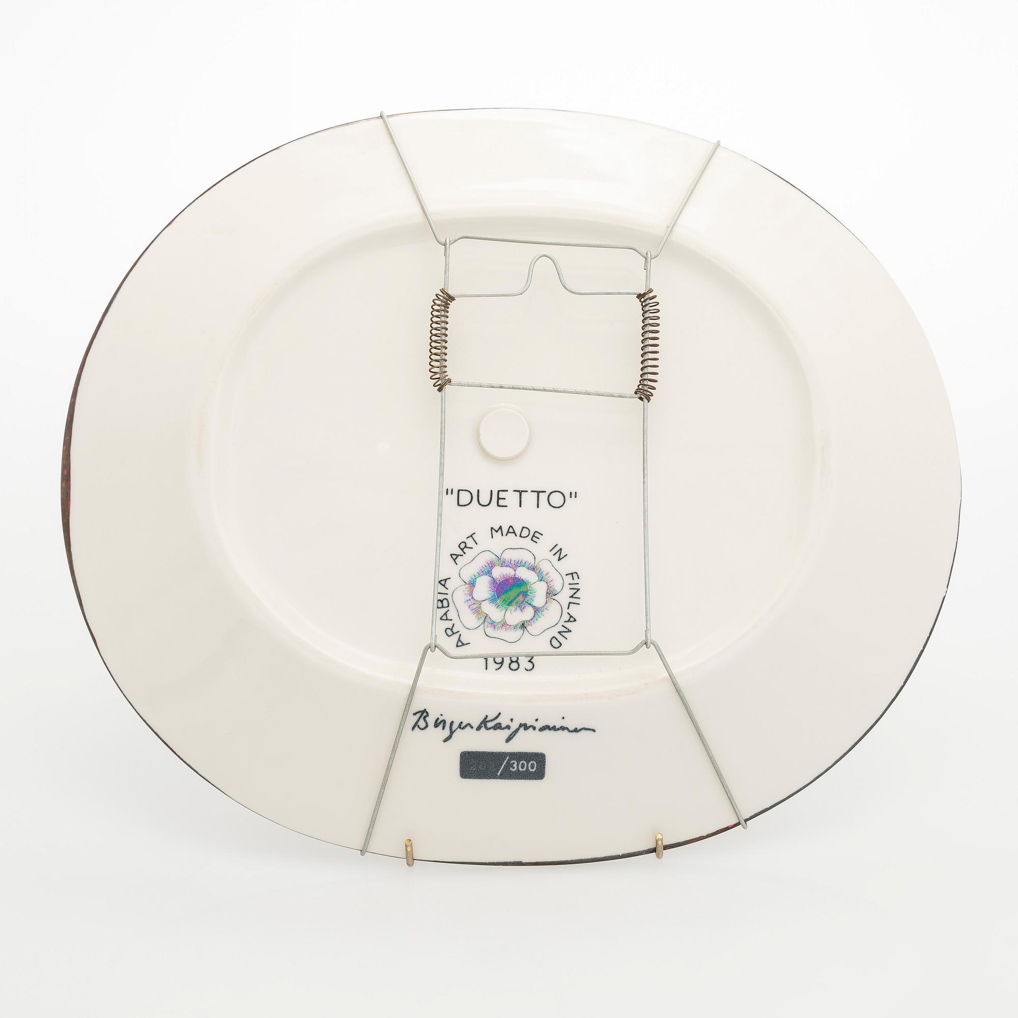 Birger Kaipiainen, A 'Duetto' Ceramic plate by Birger Kaipiainen for Arabia Art in 1983, signed and numbered 202/300.